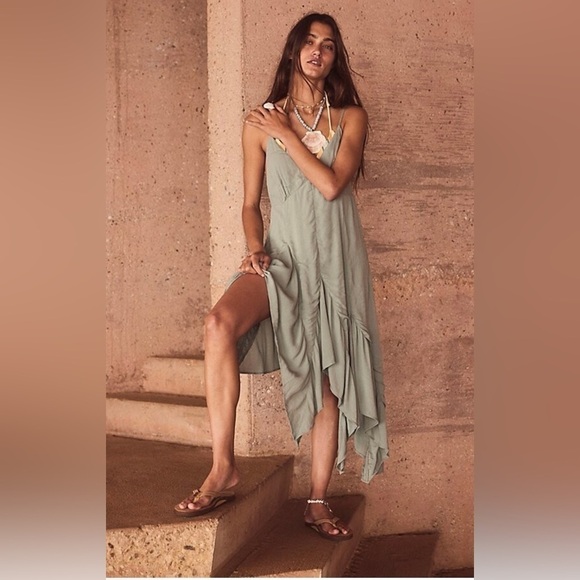 Free People Dresses & Skirts - Free People Tiered Tunic Dress Size M NWOT